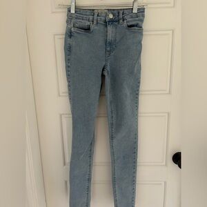 Amie Midrise Skinny Stretch Light Wash Denim Jeans by New Look UK 8 US 4